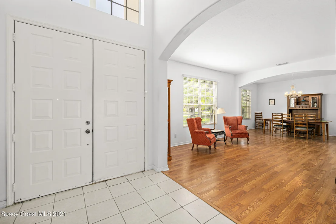 Photo of 5876 Arlington Circle