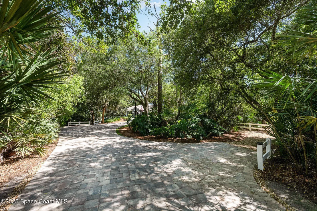 Photo of 4163 Mockingbird Drive
