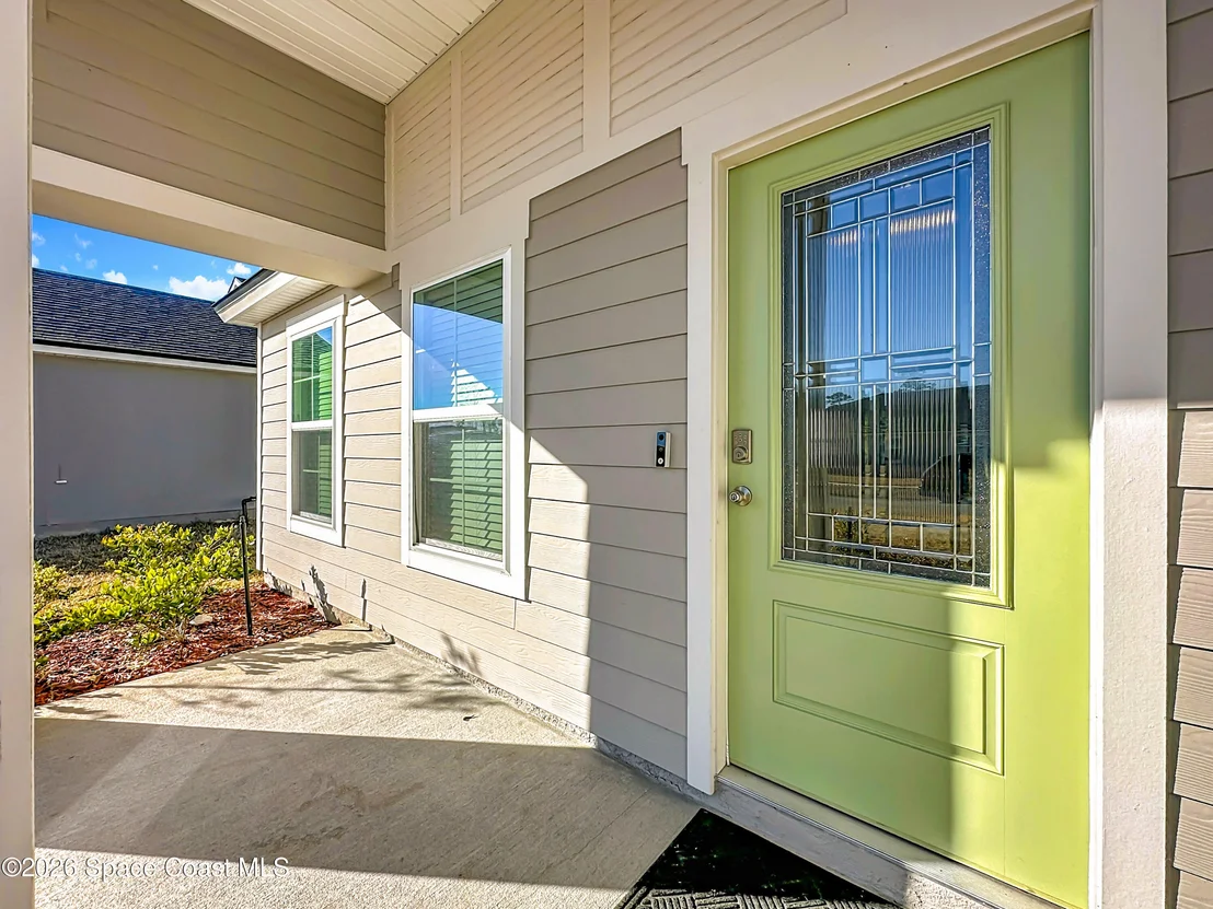 Photo of 65744 Edgewater Drive