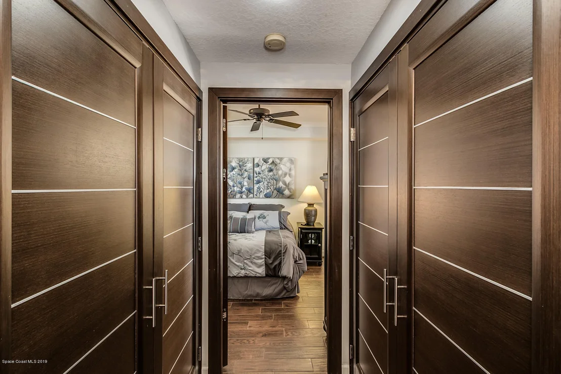 Photo of Unit 705B at 102 Riverside Drive