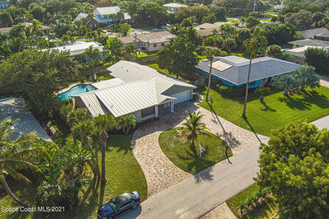 Photo of 211 Melbourne Avenue