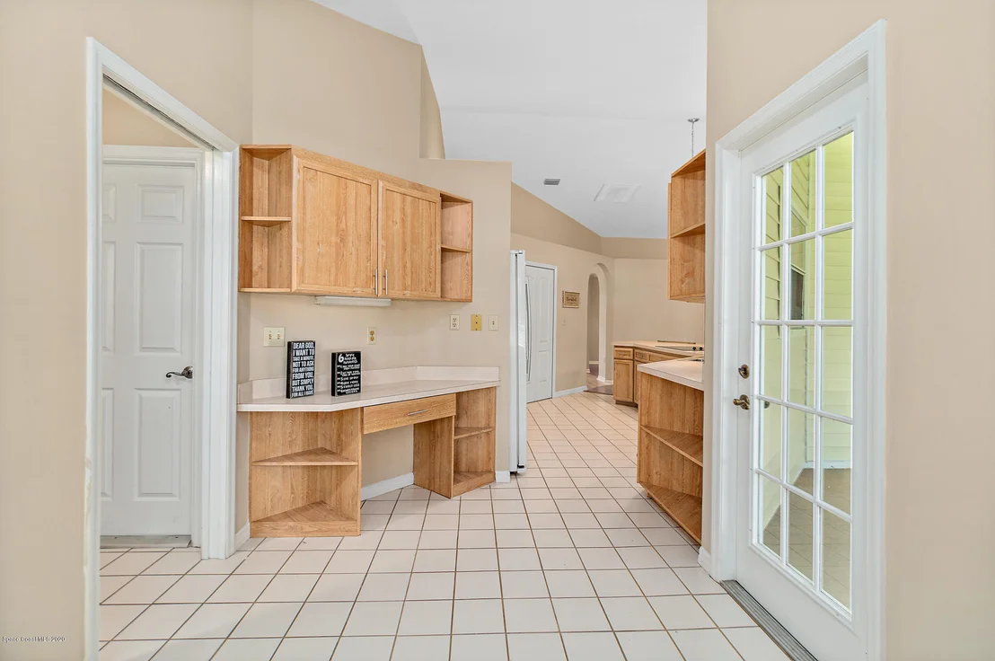 Photo of 1074 Red Bud Circle