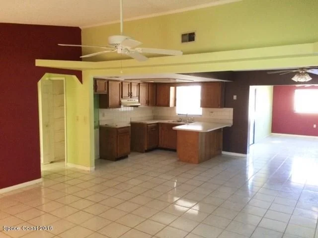 Photo of 810 Jasmine Drive