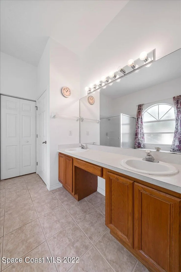 Photo of 1010 Spring Oak Drive