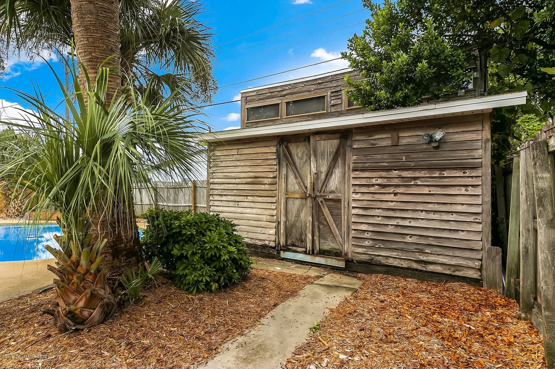 Photo of 2115 Palm Avenue