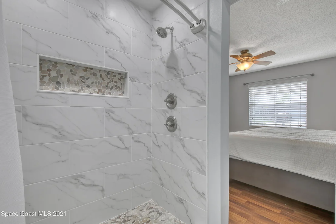 Photo of 2560 Corbusier Drive