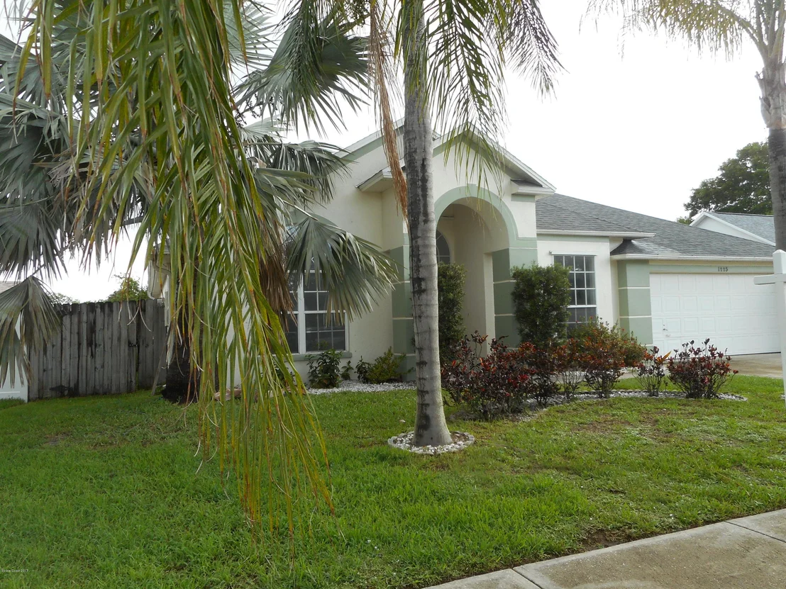 Photo of 1225 Meadow Lake Road