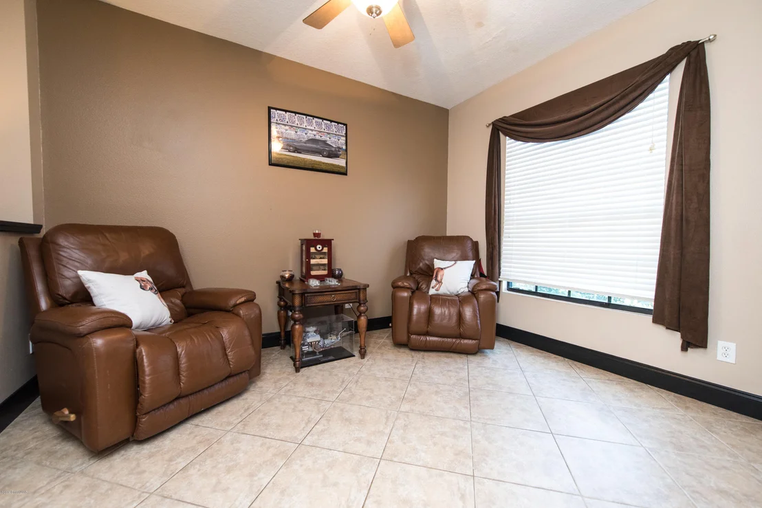 Photo of 1135 Bolle Circle