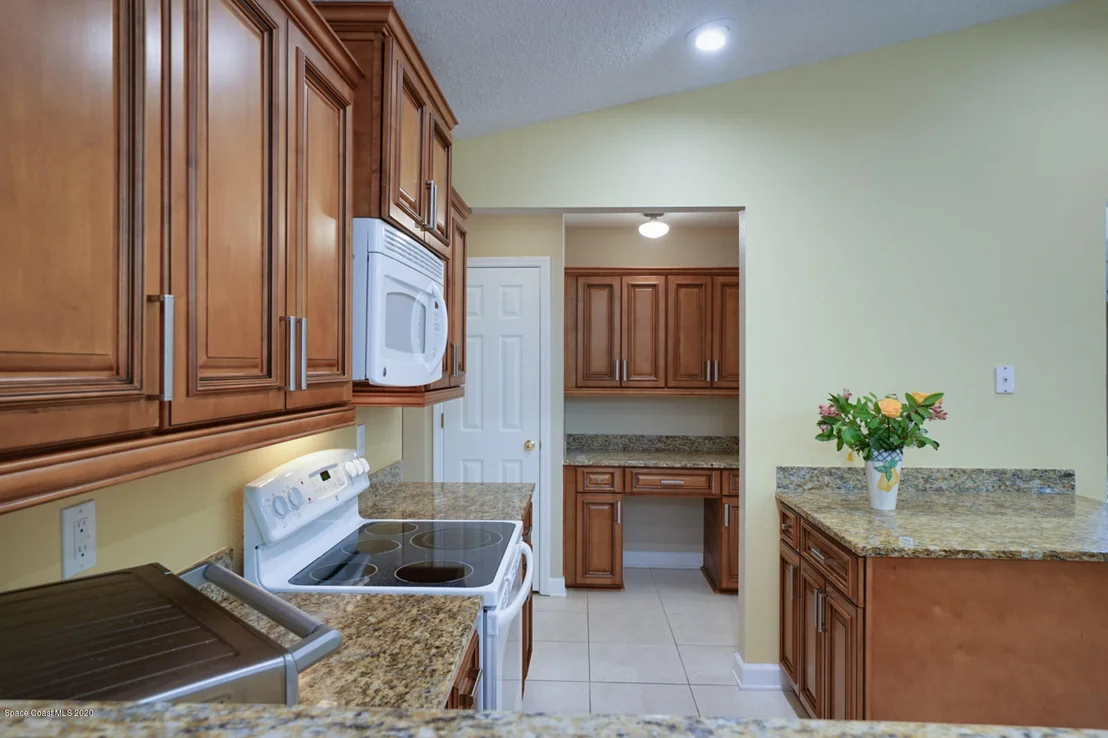 Photo of 2125 Linrose Lane