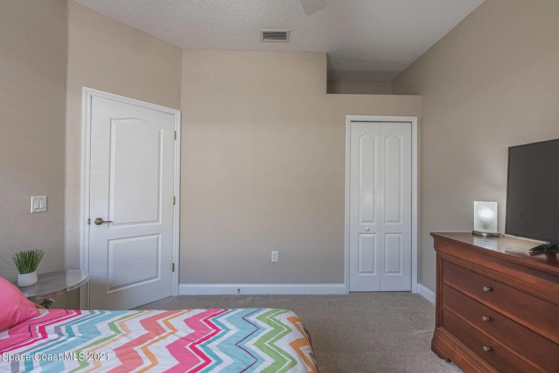 Photo of 401 Waterside Circle
