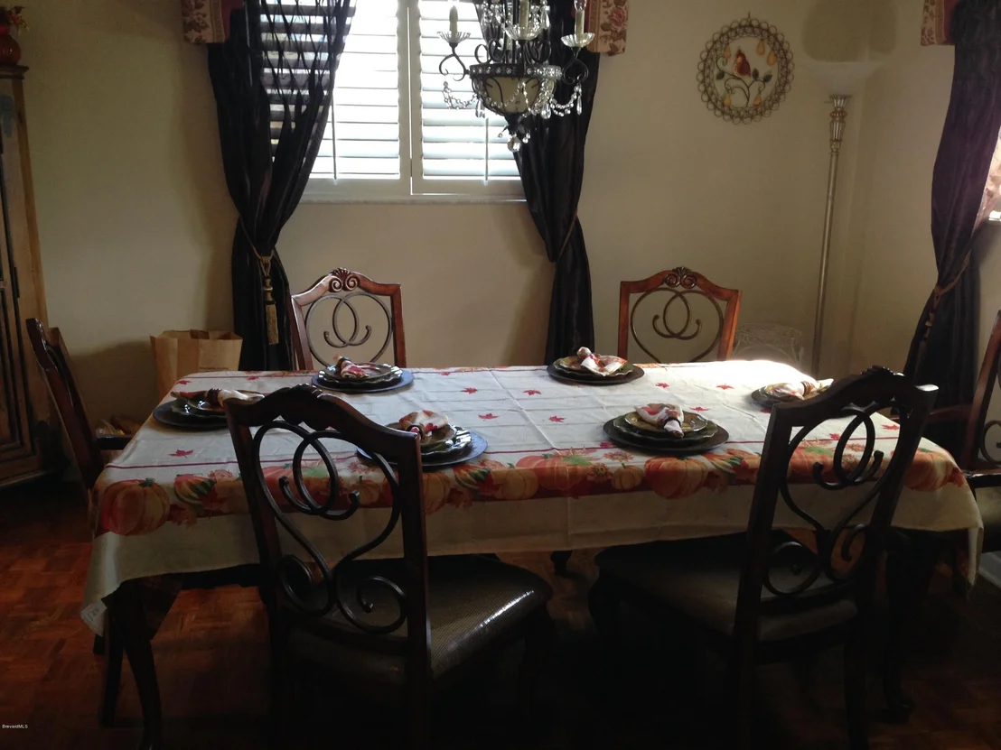 Photo of 1278 Troon Way