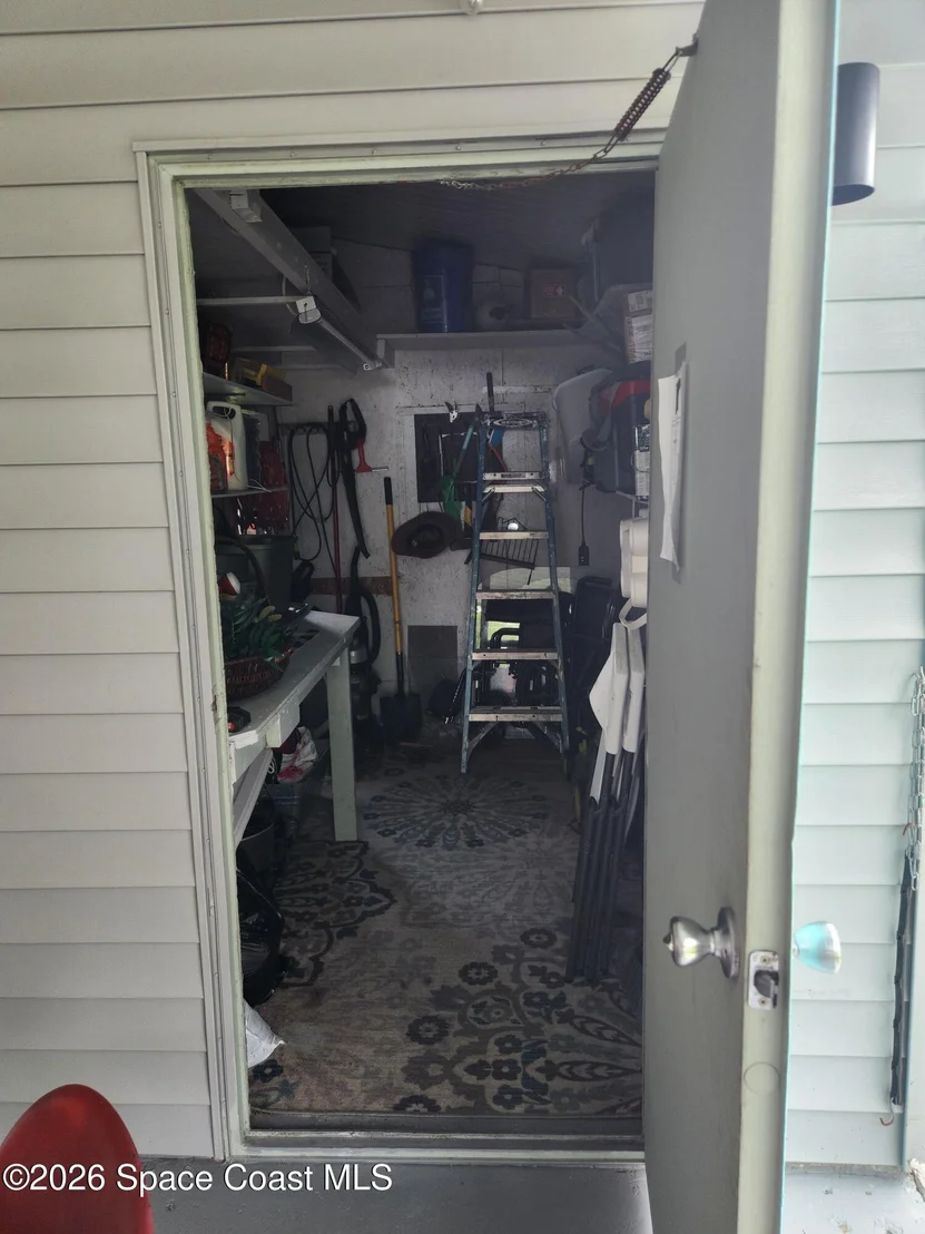Photo of 2310 Coconut Palm Drive NE