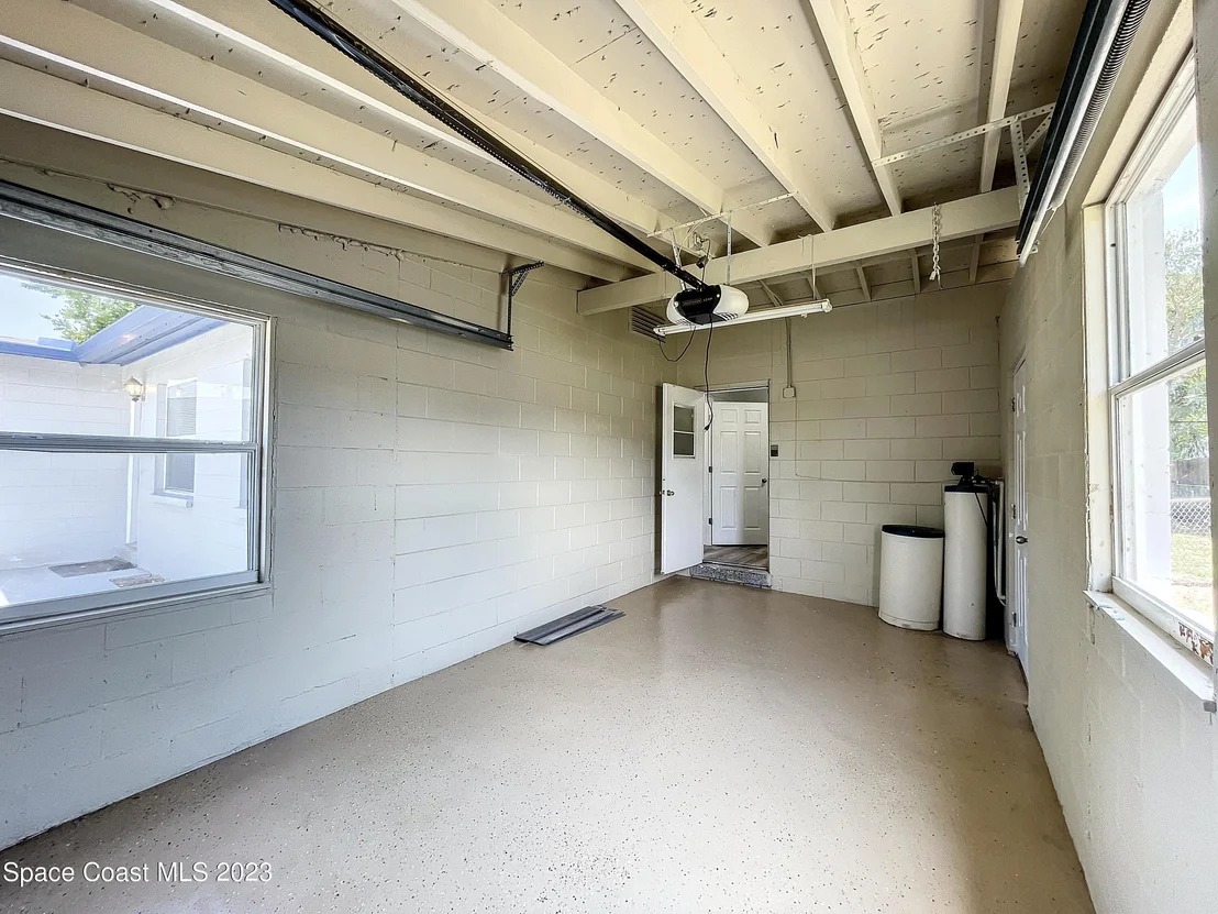 Photo of 993 Alsup Drive