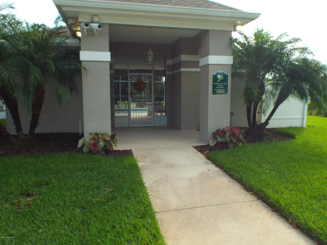 Photo of 2112 NE Spring Creek Circle NE