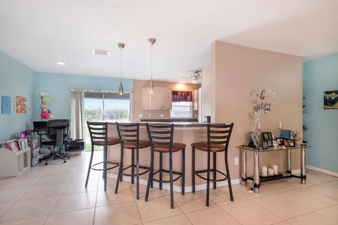 Photo of 945 Burn Drive NE