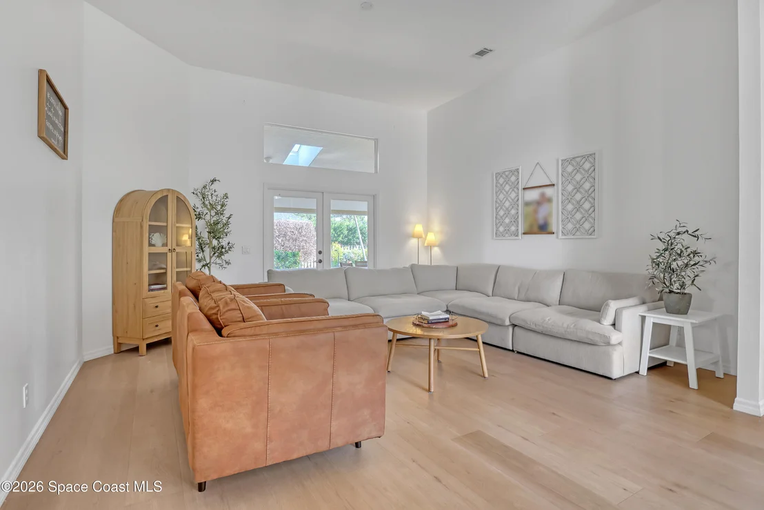 Photo of 402 Peregrine Drive