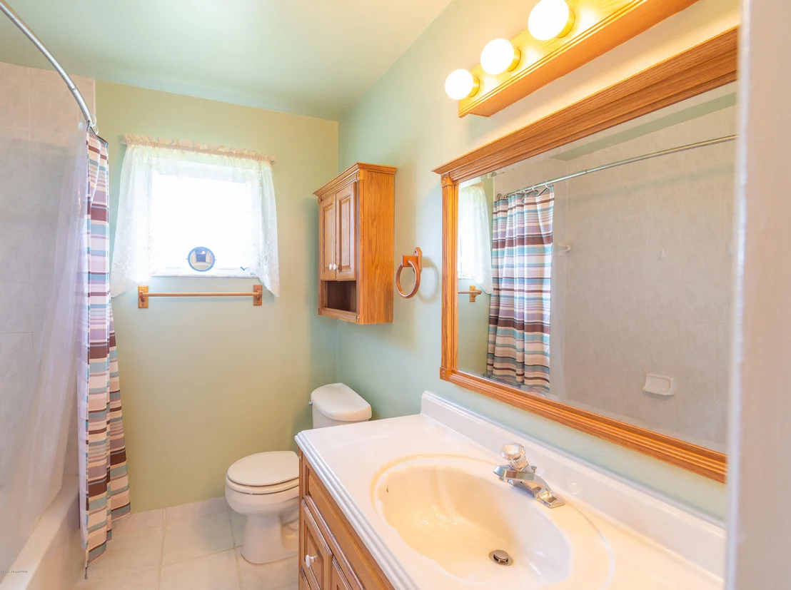 Photo of 647 Ford Circle E