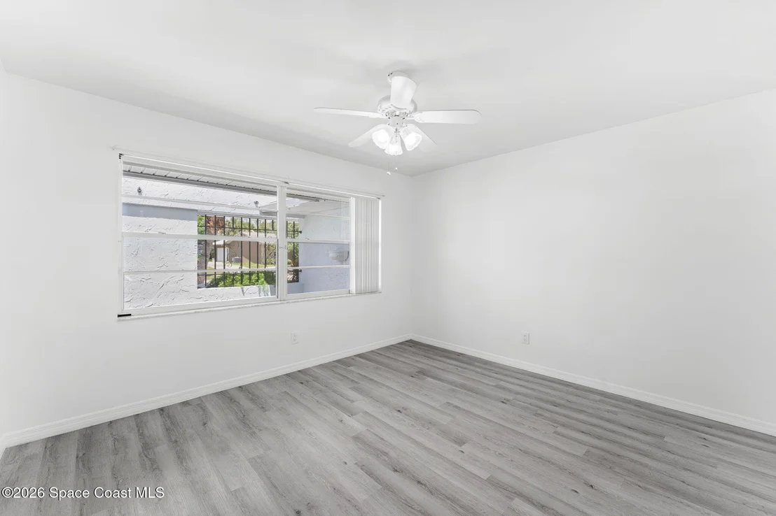 Photo of 1512 Meadowbrook Road NE