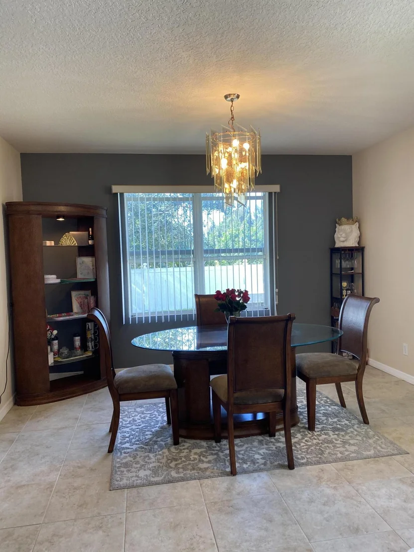 Photo of 422 Cressa Circle
