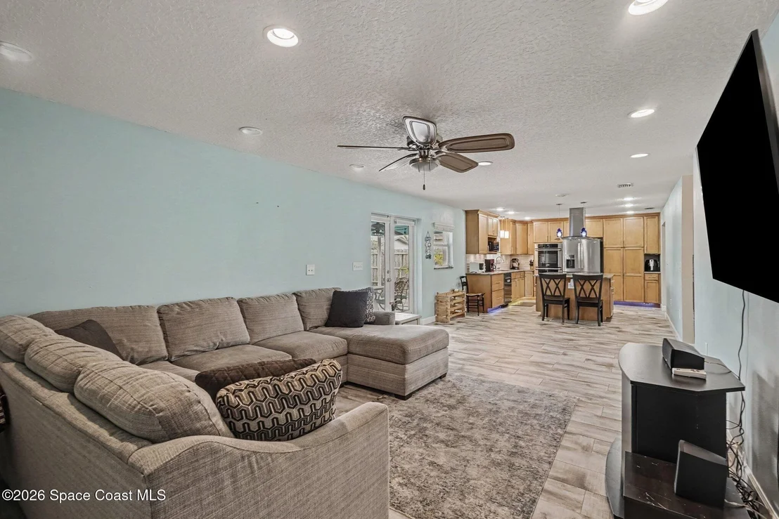 Photo of 311 Seabreeze Drive