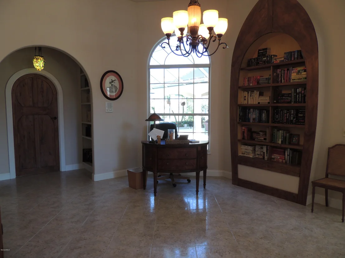 Photo of 704 Palmer Way