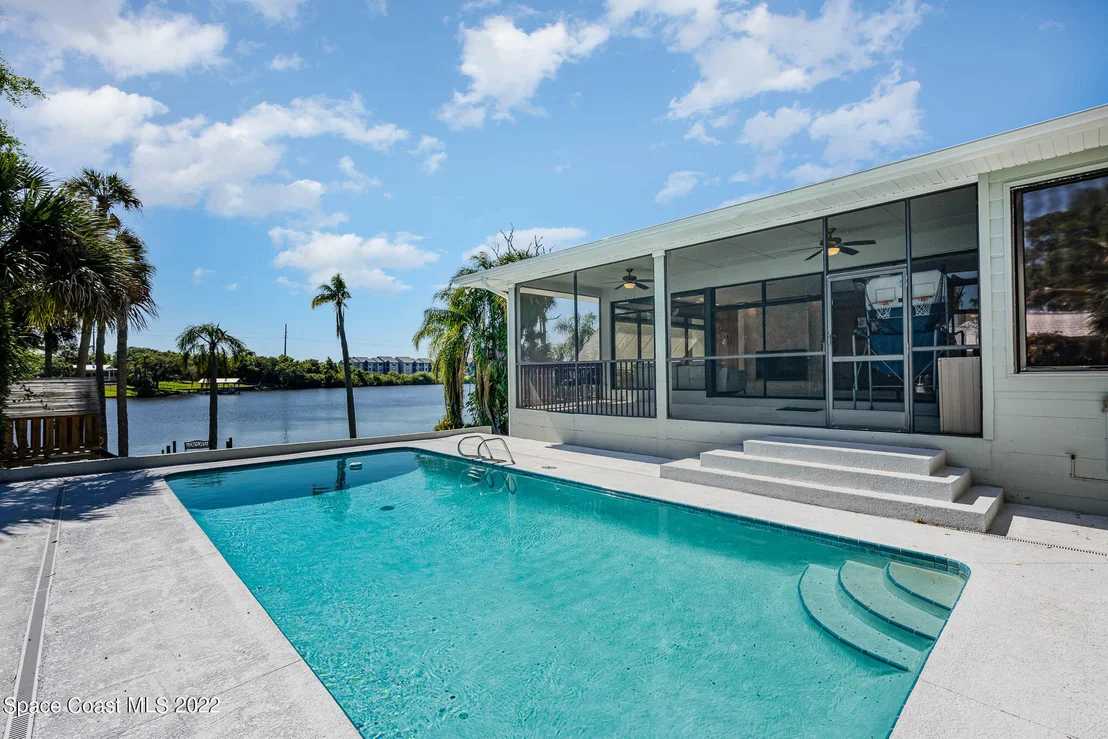 Photo of 1134 Rivermont Drive