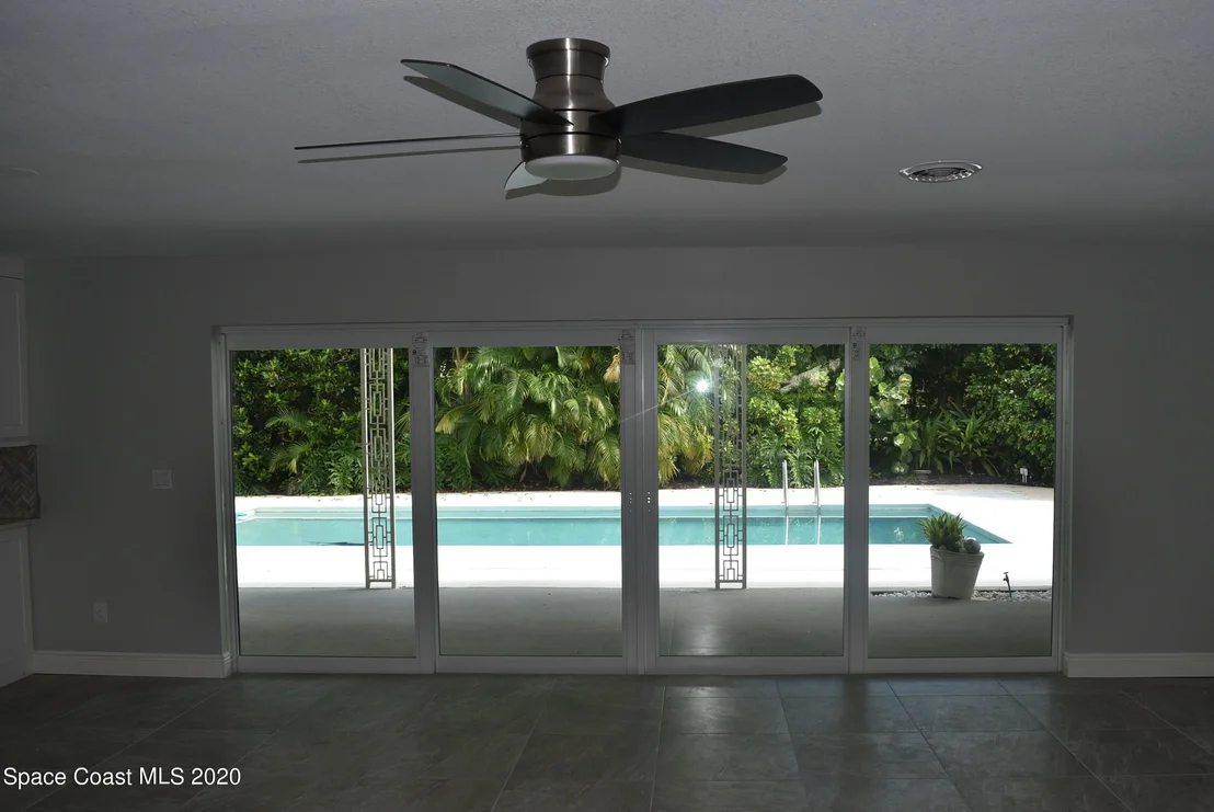 Photo of 876 Norfolk Pine Lane