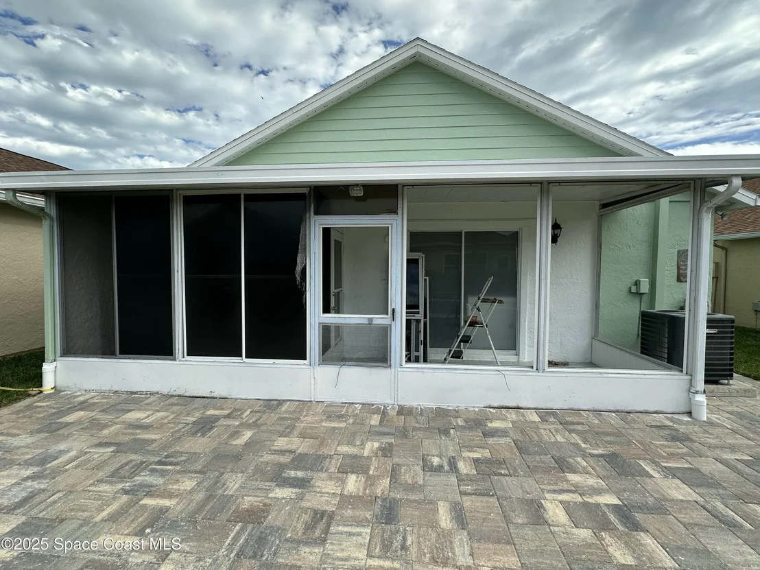Photo of 4106 Twin Oaks Boulevard