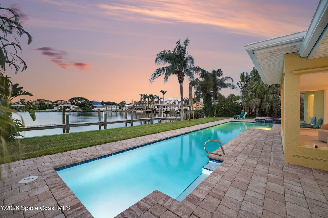 Photo of 1540 Bay Shore Drive