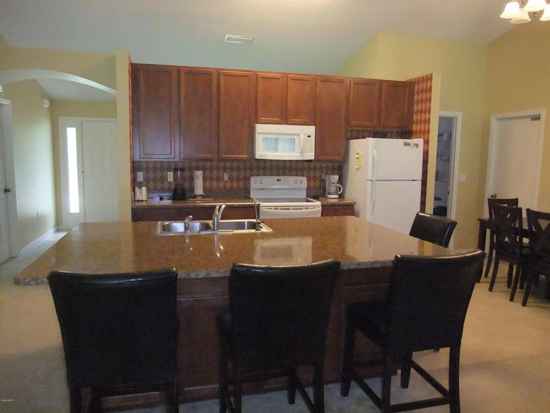 Photo of 1041 Pasadena Road SE