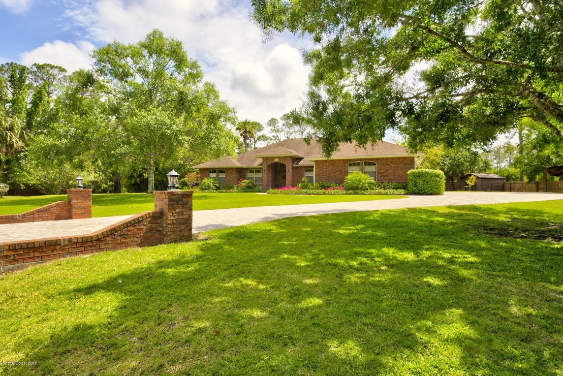 Photo of 3400 Willowwood Drive