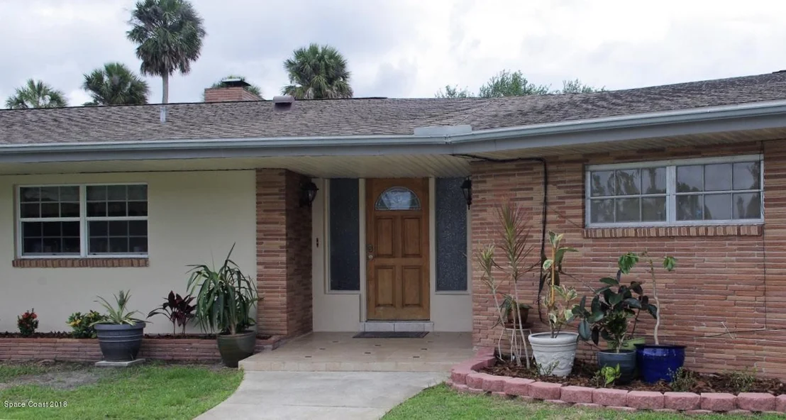 Photo of 355 N Gray Road