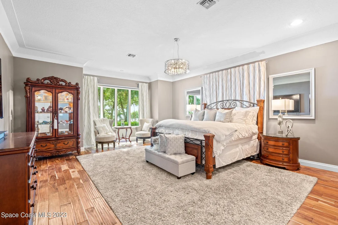 Photo of 1421 Rockledge Drive