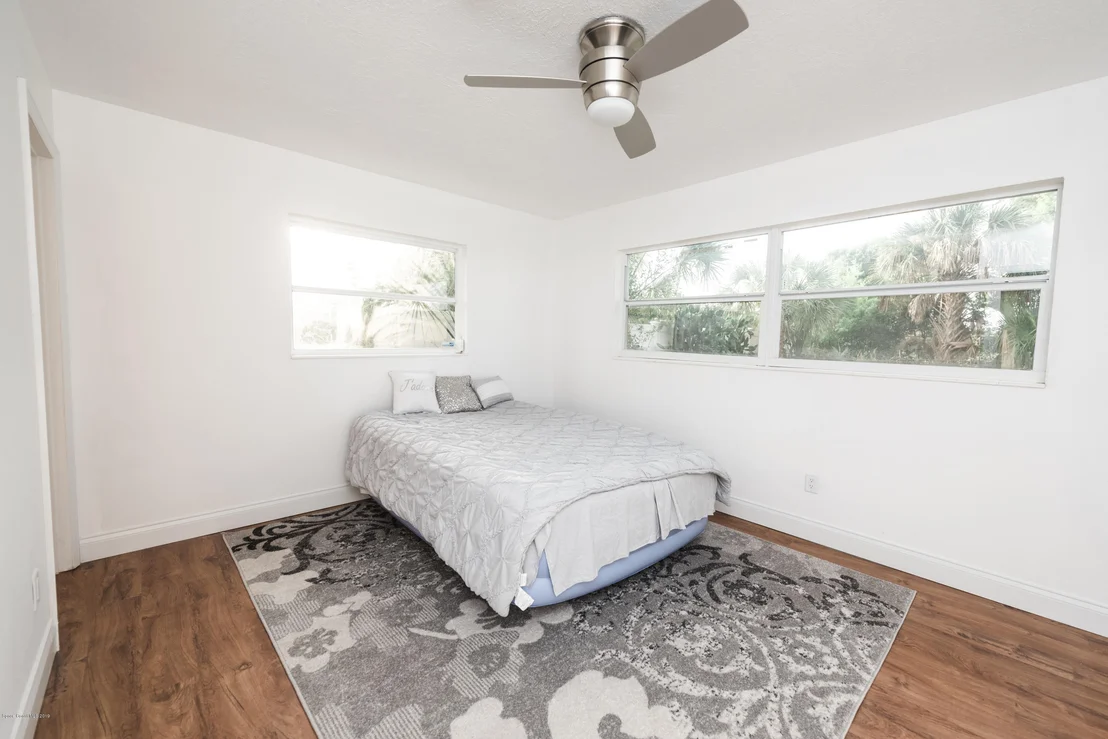 Photo of 975 Golf Street