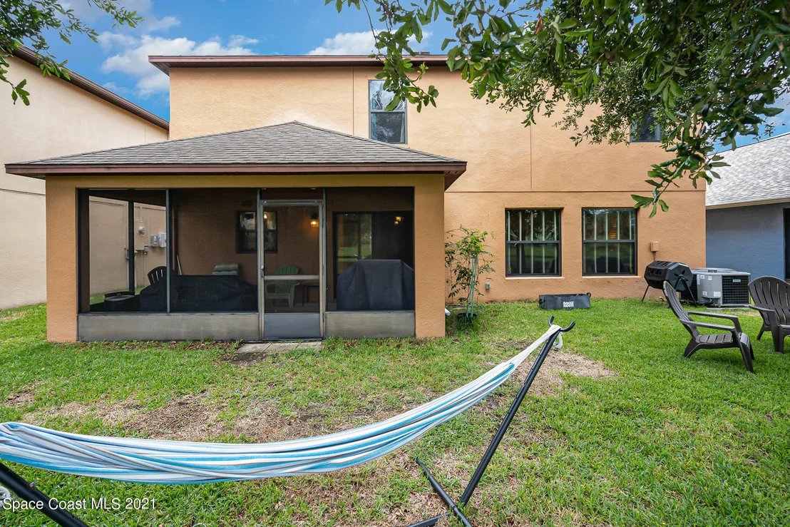 Photo of 215 Dryden Circle
