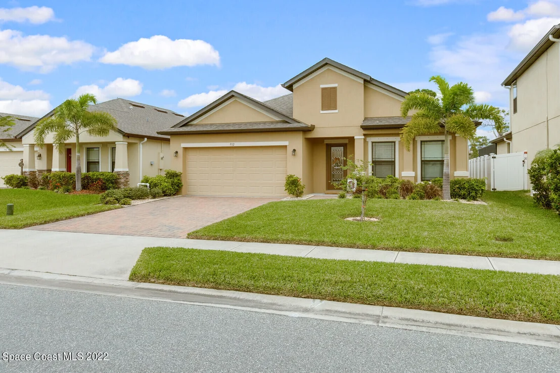 Photo of 932 Peta Way