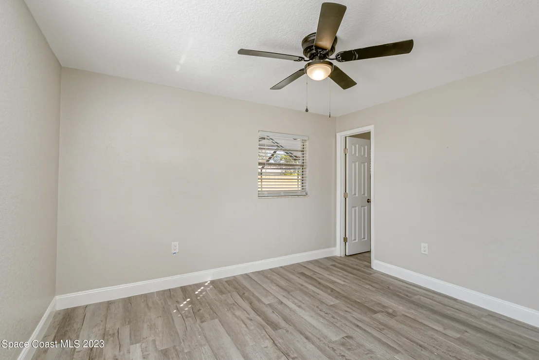 Photo of 965 Bridle Lane
