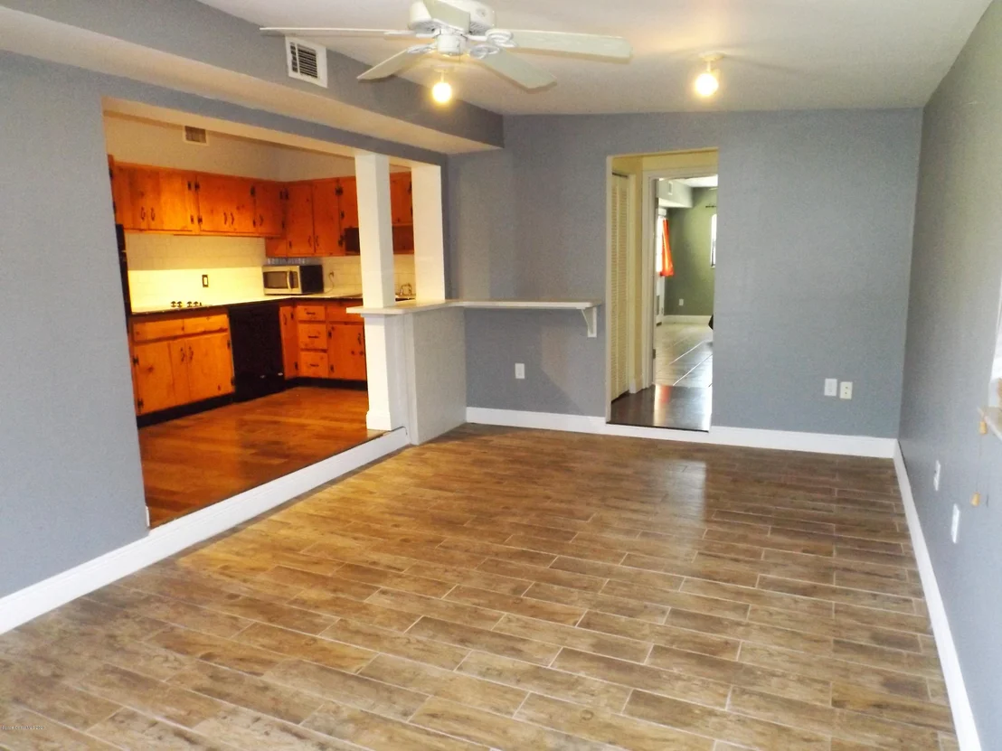 Photo of 1311 Ashwood Drive
