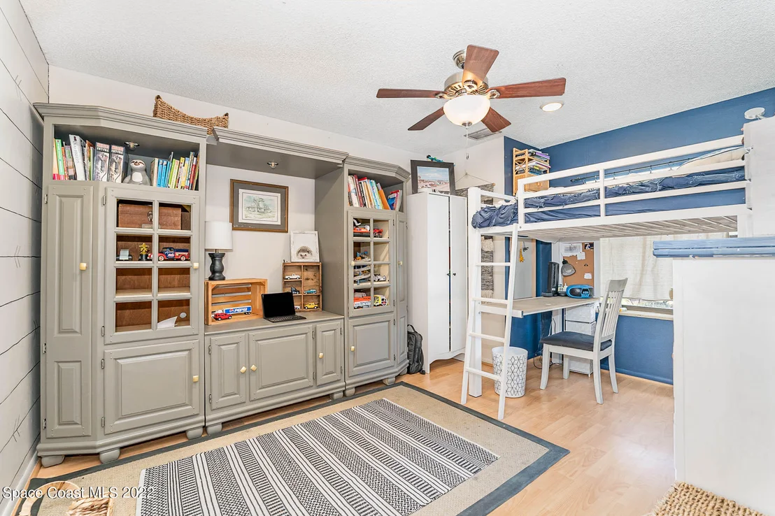 Photo of 142 11th (Eleventh) Avenue