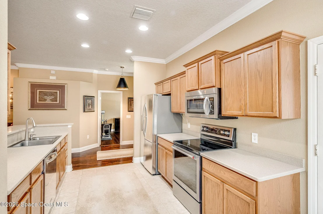 Photo of 522 Waterside Circle
