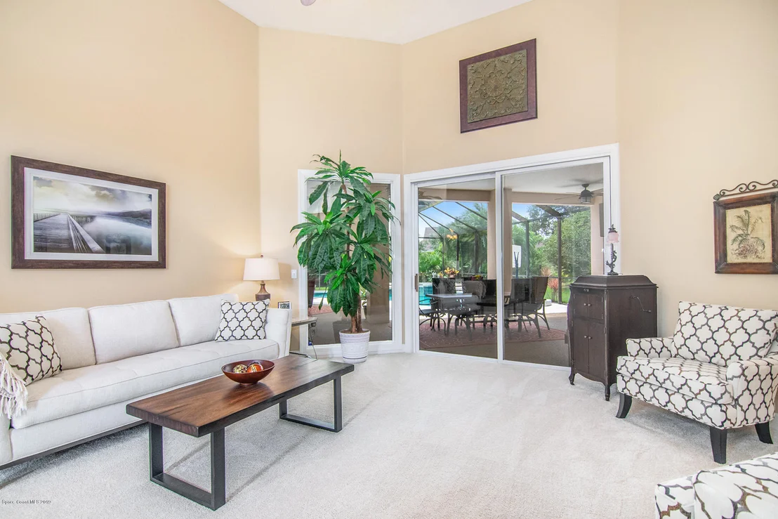Photo of 717 Oak Park Drive