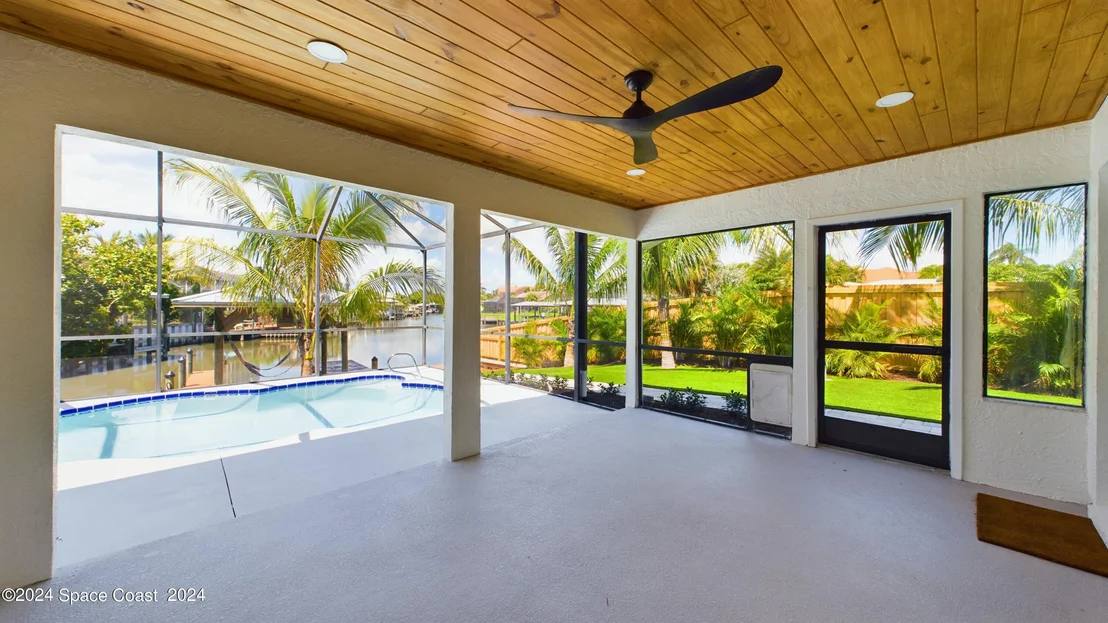 Photo of 396 Riverview Lane
