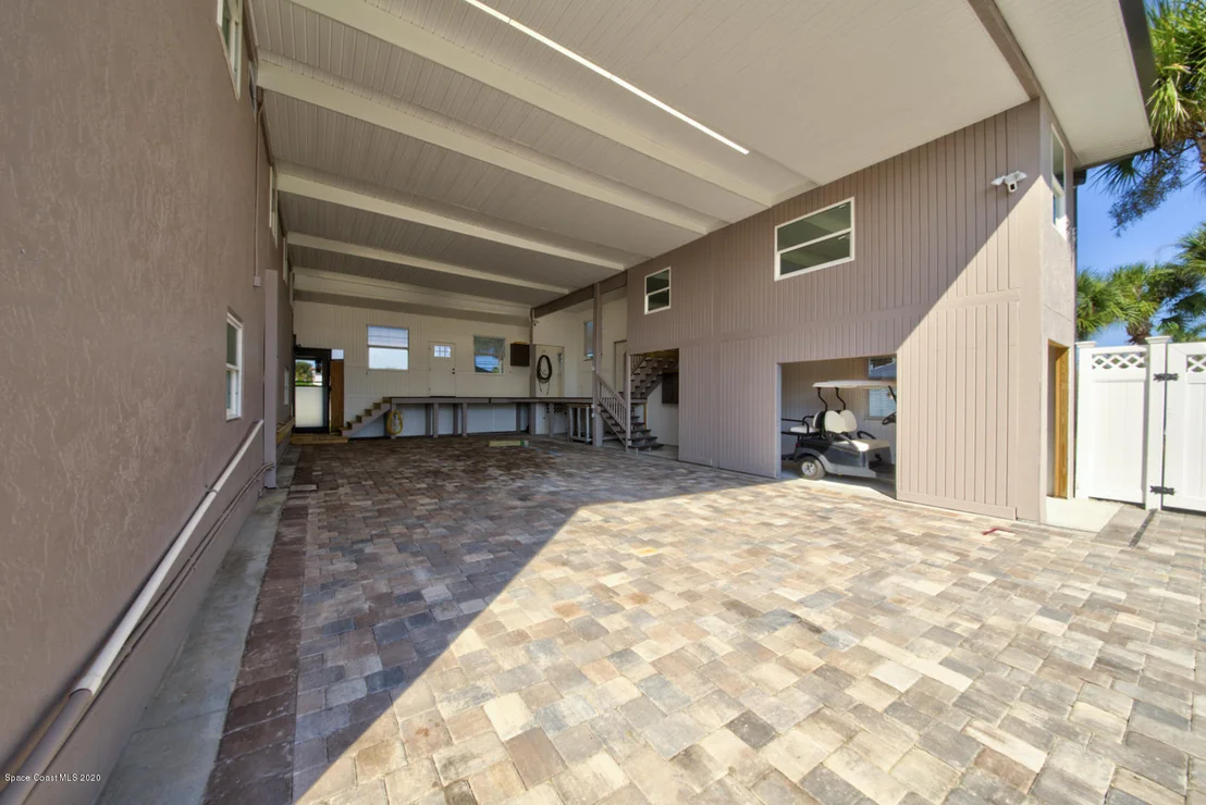 Photo of 260 Richards Road