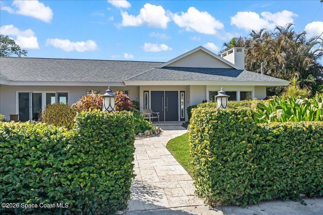 Photo of 408 Riverside Drive