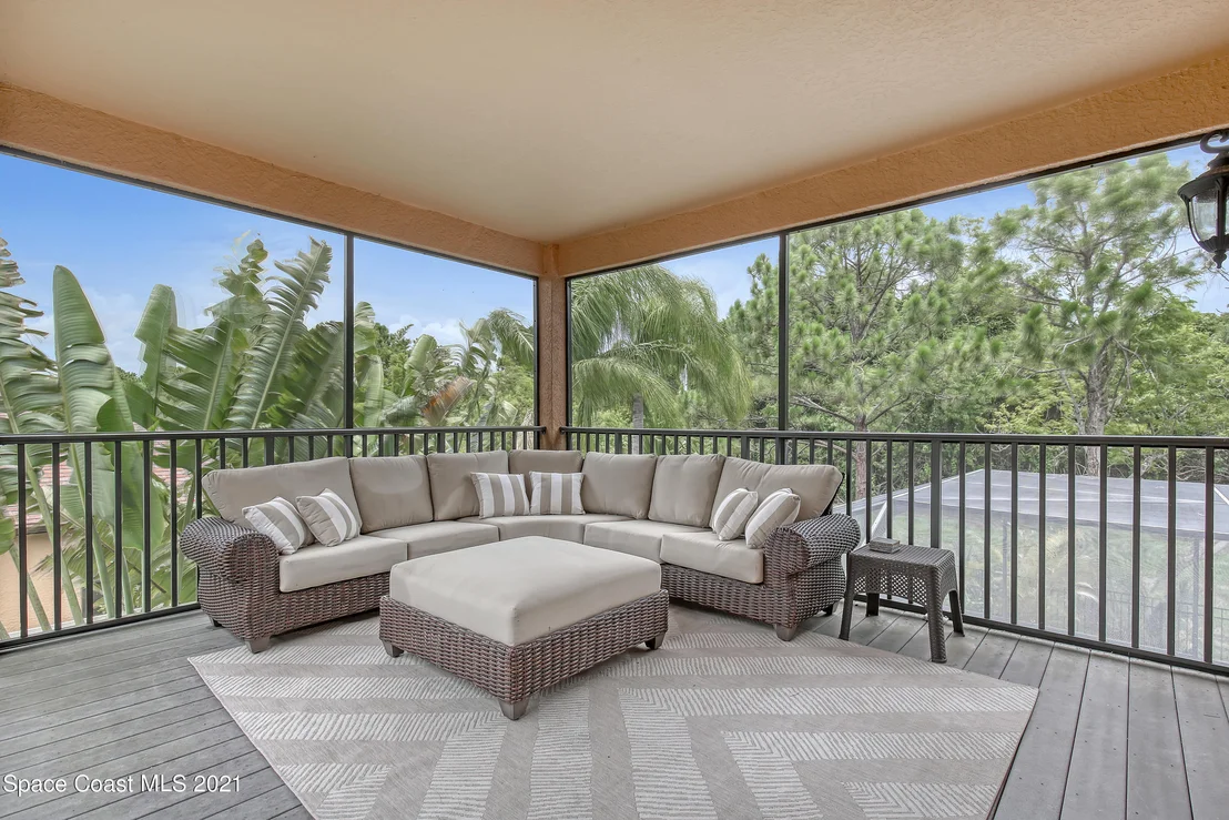 Photo of 1380 Talon Way