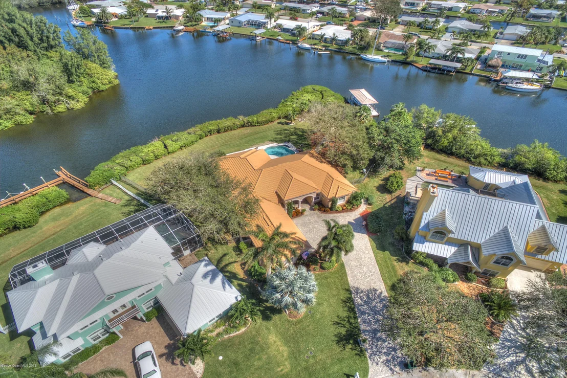Photo of 256 Lanternback Island Drive