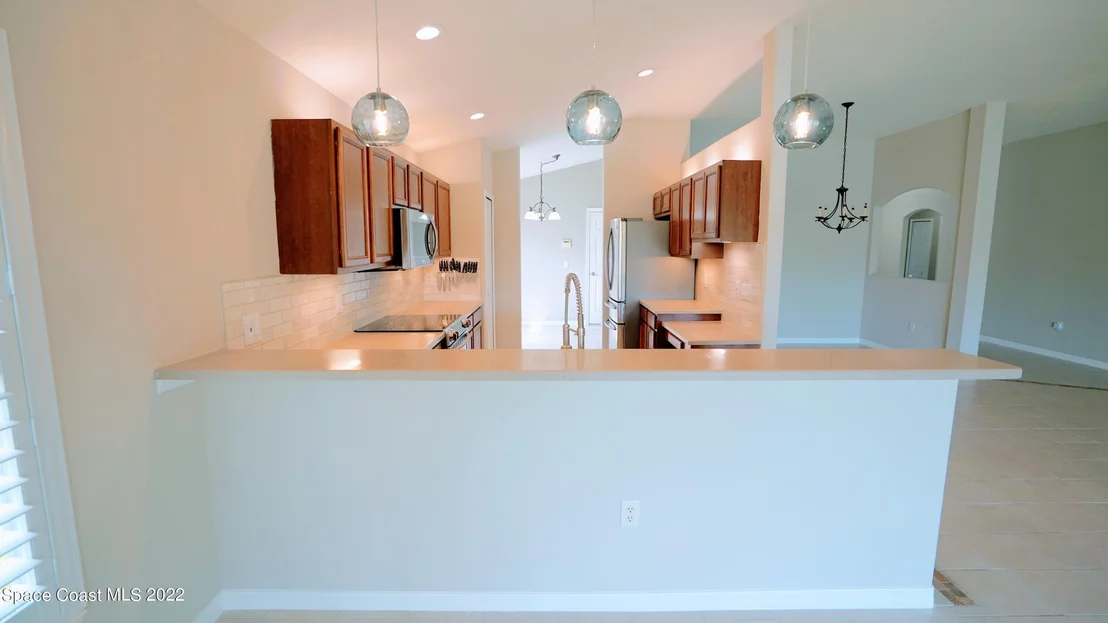 Photo of 905 Tavernier Circle NE