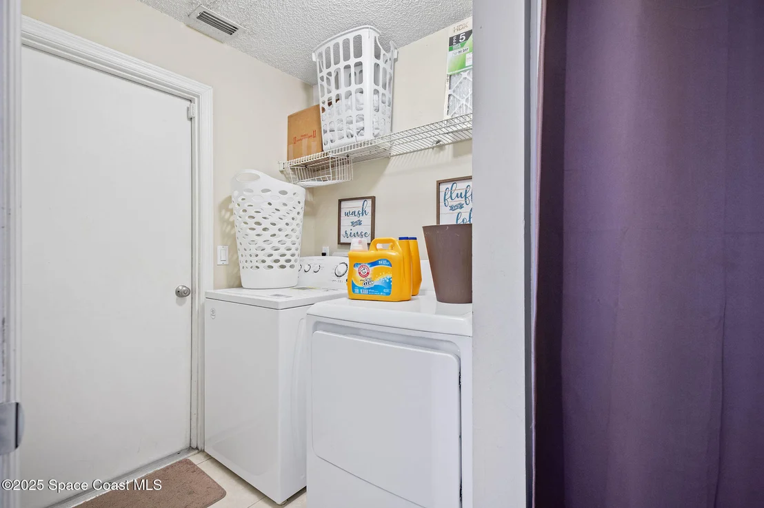 Photo of 2977 Sebastian Lane
