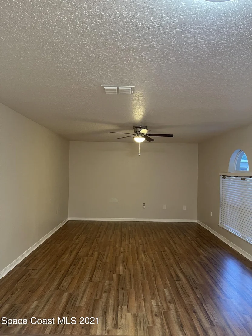 Photo of 656 Mason Drive