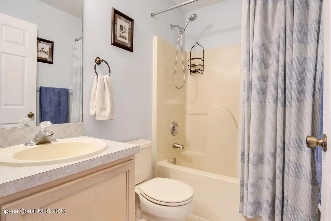 Photo of 1443 Hill Avenue